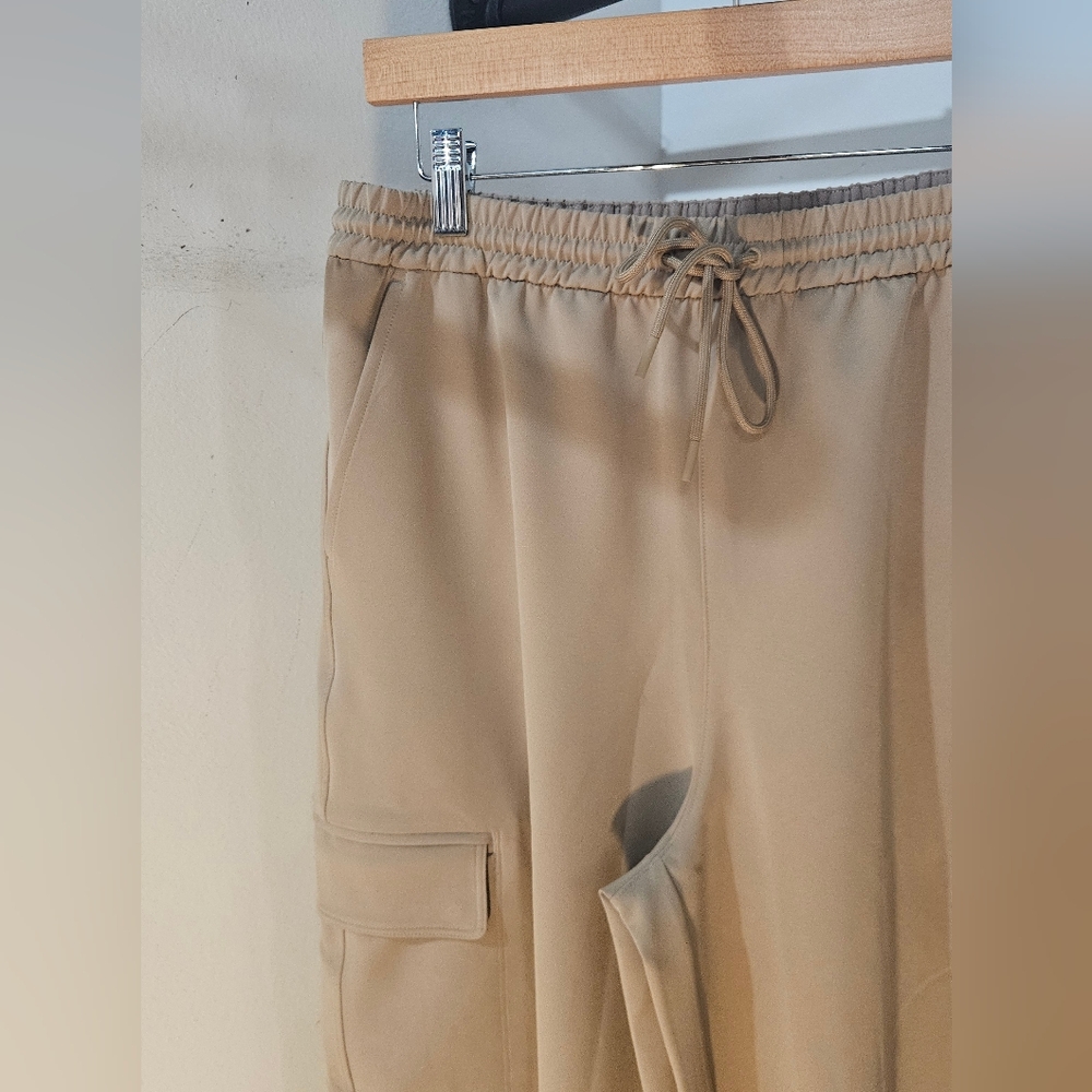 NWT Athleta Promenade Cargo Pants - Picture 3 of 6